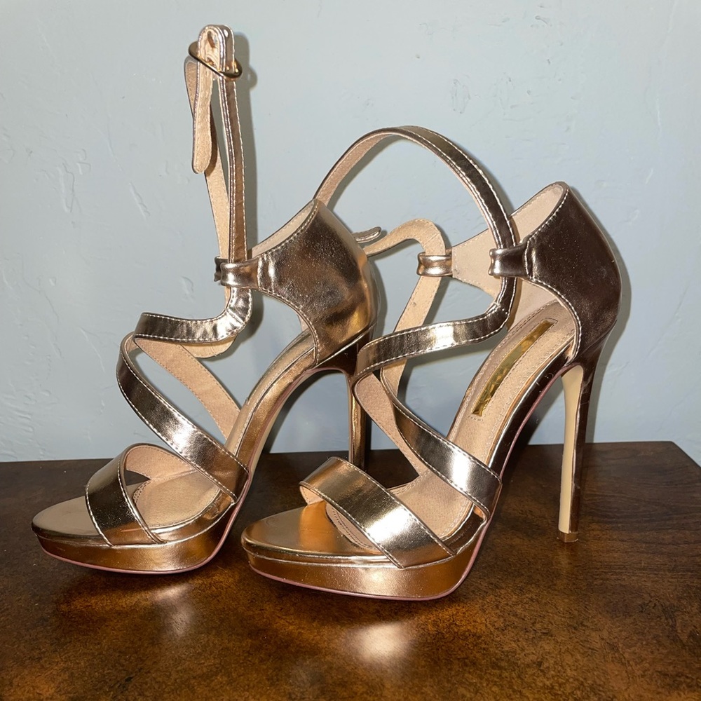 ROSE GOLD HEELS